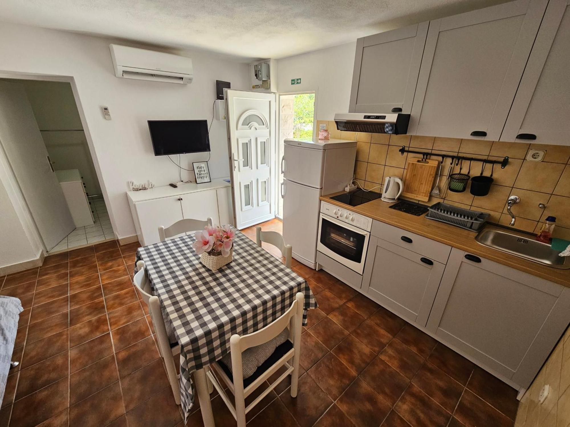 Villa Casablanca ซูเปตาร์ ภายนอก รูปภาพ