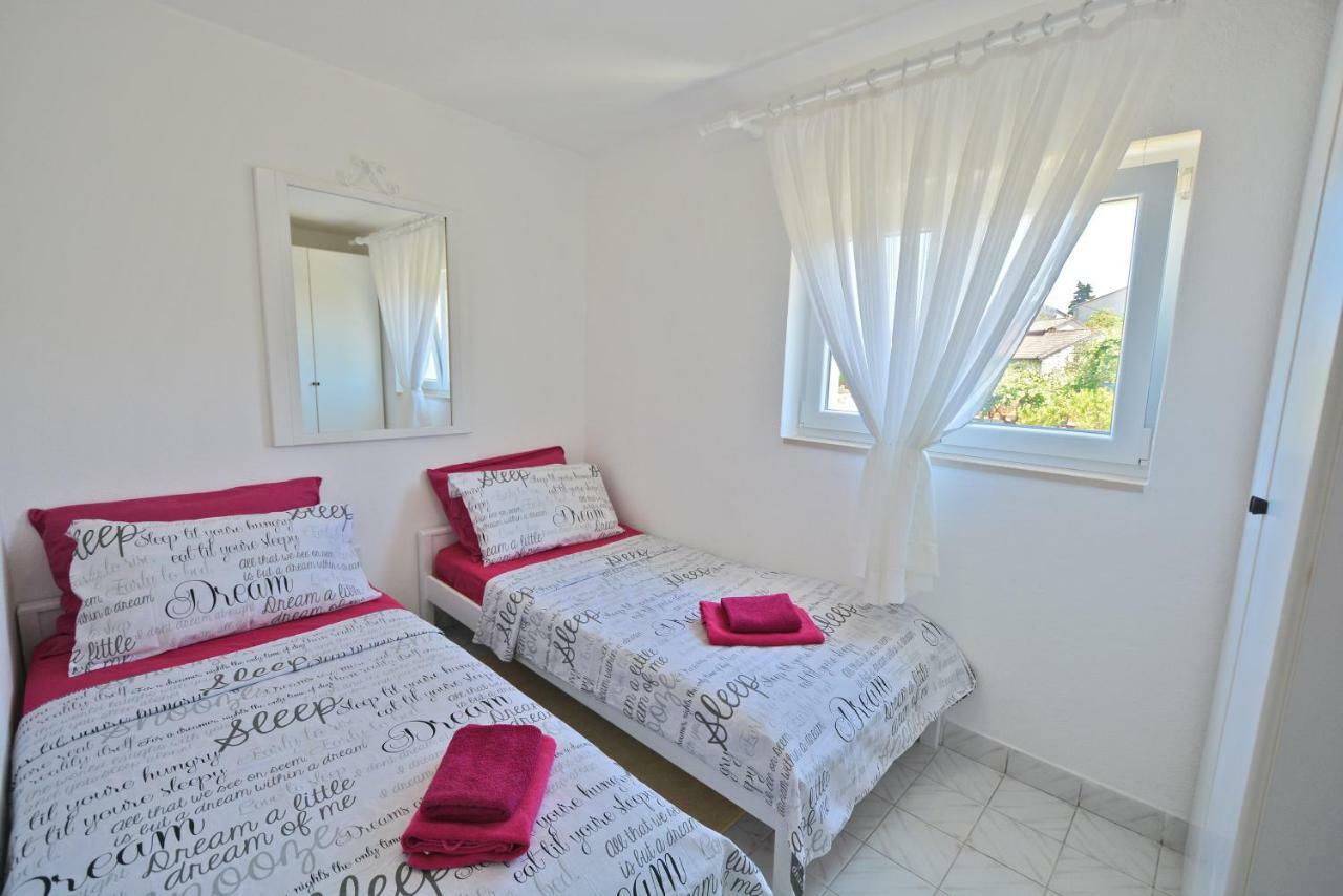 Villa Casablanca ซูเปตาร์ ภายนอก รูปภาพ