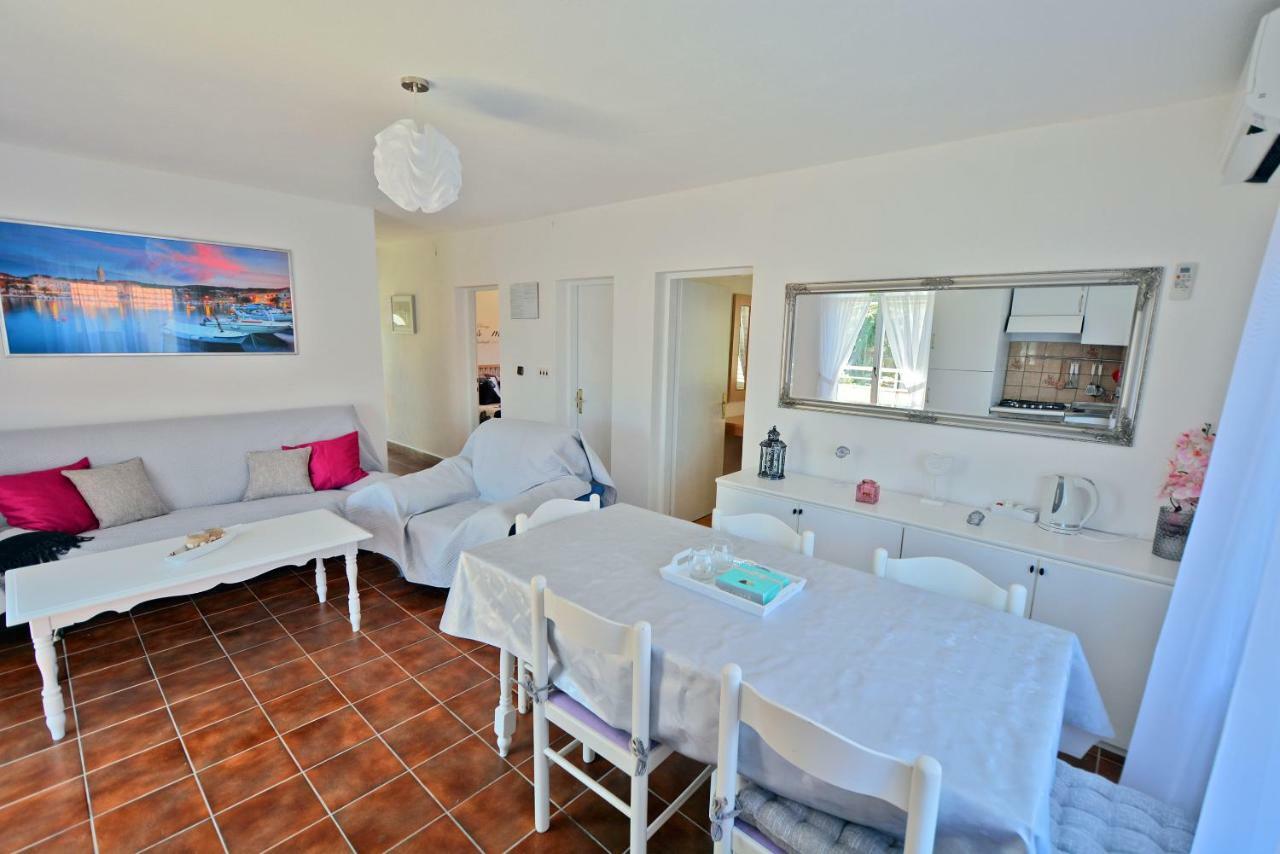 Villa Casablanca ซูเปตาร์ ภายนอก รูปภาพ